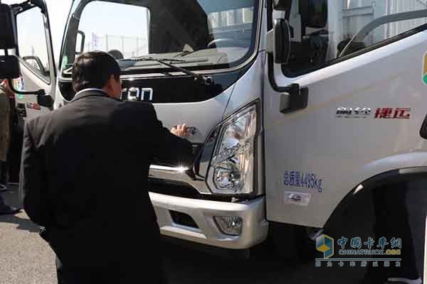 流線型車身設(shè)計有效降低風阻
