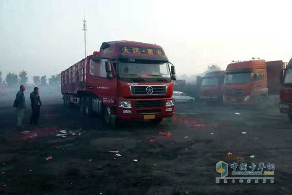 大運(yùn)重卡自重輕、質(zhì)量好、油耗還低
