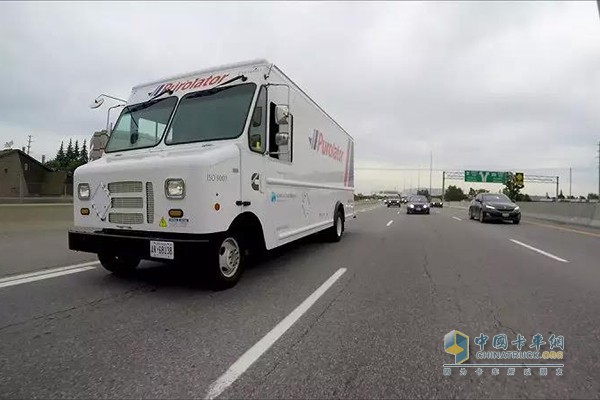 Purolator-Cummins電動(dòng)卡車開發(fā)和現(xiàn)場(chǎng)測(cè)試?yán)锍桃殉^(guò)10,000公里