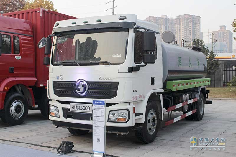 陜汽重卡 德龍L3000 4×2 220馬力標(biāo)準(zhǔn)版灑水車(chē)