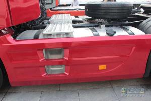陜汽重卡 德龍X6000 660馬力 6×4 國六牽引車