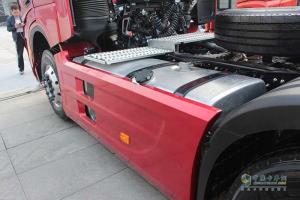 陜汽重卡 德龍X6000 660馬力 6×4 國六牽引車