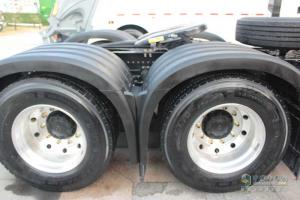 陜汽重卡 德龍X6000 660馬力 6×4 國六牽引車