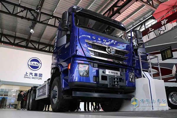 智能網(wǎng)聯(lián)6X6qua全驅大件運輸車