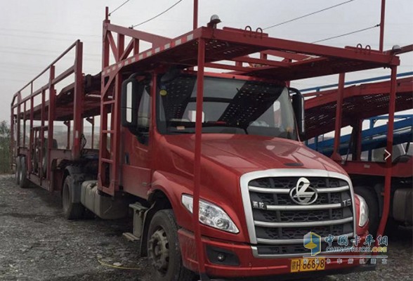 江西長榮物流有限公司購買的東風(fēng)柳汽乘龍T5轎運車