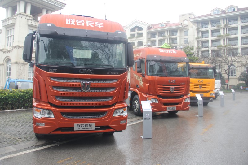 拓渠道 強(qiáng)服務(wù) 鑄誠信  謀共贏 聯(lián)合卡車2019年度商務(wù)年會(huì)