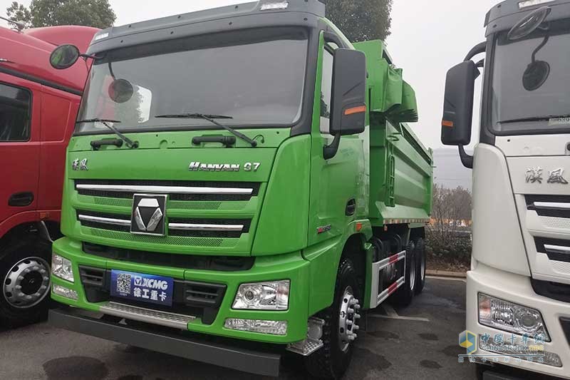 徐工汽車(chē) 漢風(fēng)N7G 8×4 336馬力 自卸車(chē)