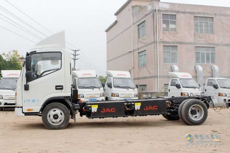 江淮 帥鈴i5 4.125米單排廂式純電動(dòng)輕卡(HFC5041XXYP73EV1C5)