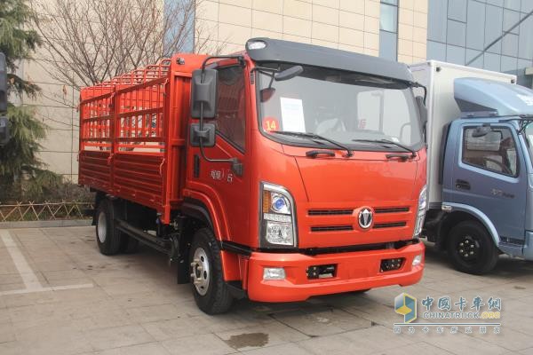 奧馳V6