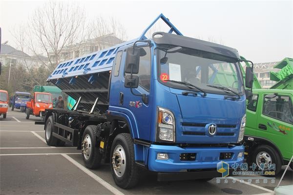 奧馳X6