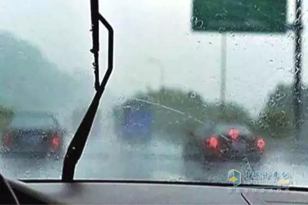 洗潔精防玻璃起霧