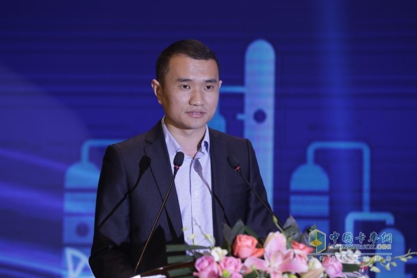 中國物流與采購聯(lián)合會危化品物流分會副秘書長蔡執(zhí)陽進行法規(guī)解析