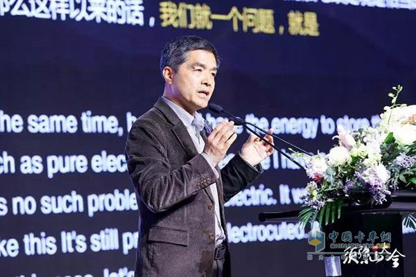 中國科學(xué)院院士、清華大學(xué)教授歐陽明高