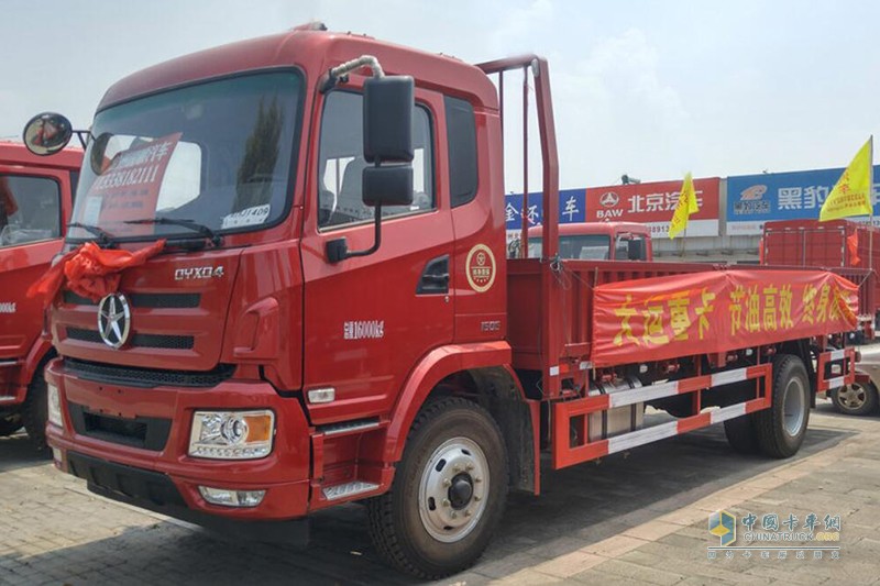 大運 N6中卡 180馬力 4X2 6.75米欄板載貨車(4.5T前橋)(CGC1160D5BAEA) 