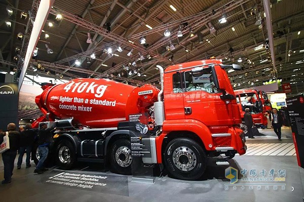 TGS 32.400 8x4混凝土攪拌車(chē)