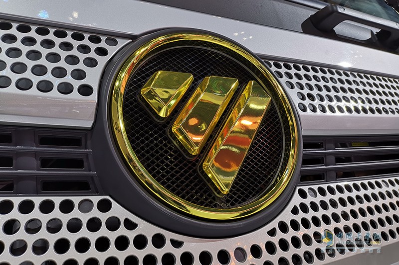 福田戴姆勒 歐曼EST-A 2019款 國(guó)六暢行版 560馬力 6×4 牽引車