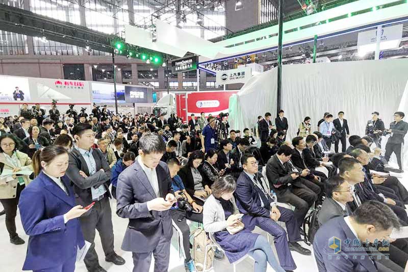 福田汽車召開新聞發(fā)布會 歐曼、歐馬可、奧鈴新產(chǎn)品陸續(xù)發(fā)布