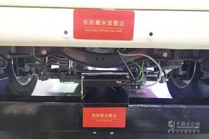 中國重汽 T5G L4級(jí)純電動(dòng)無人駕駛牽引車