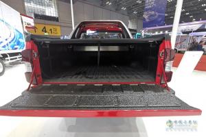 慶鈴汽車 TAGA 4×2 皮卡 運(yùn)動版