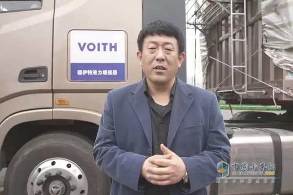 檢測(cè)車輛駕駛員李新華師傅