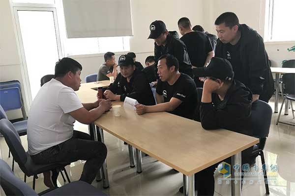 沃爾沃卡車(chē)綠色駕駛學(xué)院開(kāi)設(shè)人才交流會(huì)
