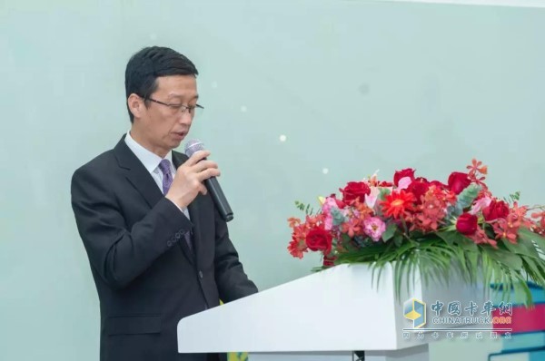 區(qū)黨工委委員、管委會(huì)副主任孔維華致辭