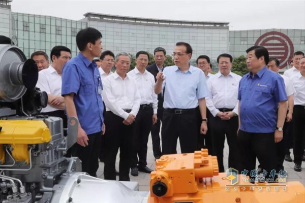中共中央政治局常委、國務(wù)院總理李克強(qiáng)在山東考察