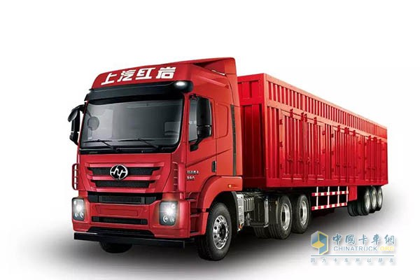 上汽紅巖杰卡輕盈版6X4牽引車(chē)