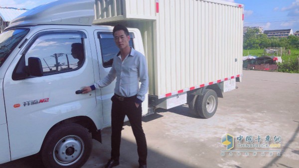 福田祥菱M2廂式貨車(chē)獲李濤稱贊