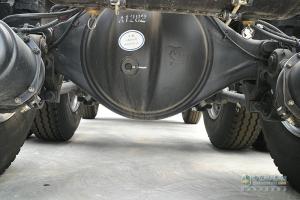 福田戴姆勒 歐曼 新歐曼ETX 6X4 濰柴400馬力 國(guó)六牽引車(chē)