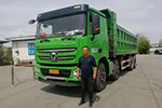 8臺(tái)自卸車“排排站”，漢風(fēng)圓了他的卡車夢(mèng)