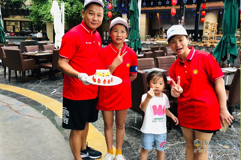 “解放征萬里，殼牌助無憂” 第三屆卡友達人大賽首站快樂家庭賽蓉城開賽