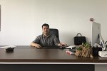從司機到老板 ?？倿楹巍蔼殞櫋睎|風(fēng)輕卡16年
