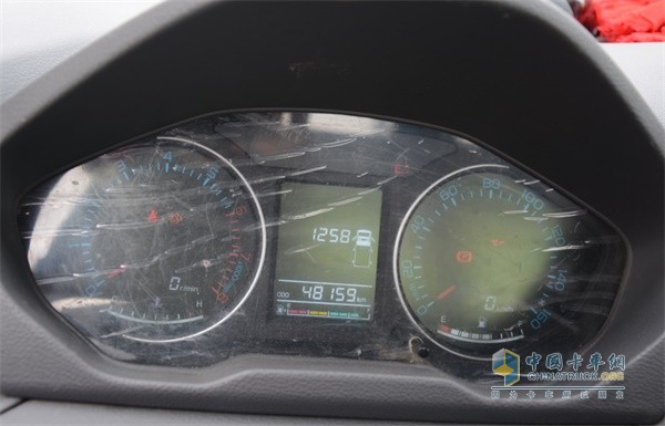 小楊的這輛車目前已經跑了48159公里，整車出勤率非常高