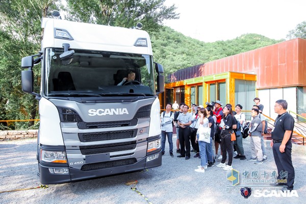 全新一代斯堪尼亞G450擁有比上一代更寬廣的視野和內部空間