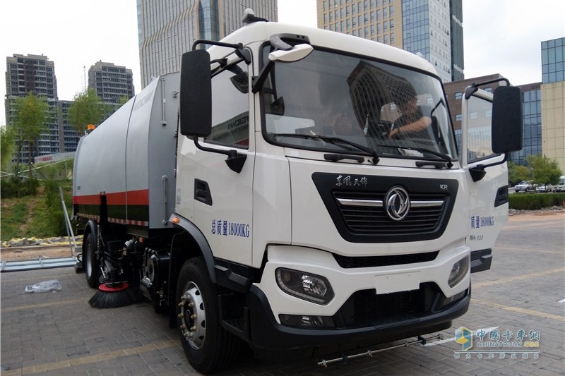 迎接智能時(shí)代 濰柴礦用車智能化創(chuàng)新發(fā)展大會(huì)暨新車品鑒會(huì)召開