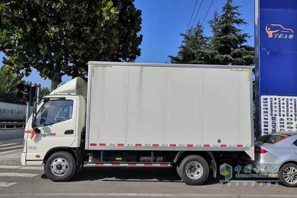 諸城偉超奧鈴 本周特價(jià)車 藍(lán)牌4.2米廂貨“88000元”
