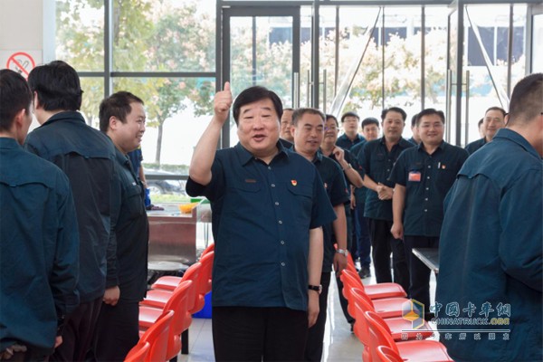 譚旭光赴章丘區(qū)、高新區(qū)實(shí)地察看中國(guó)重汽4所新建職工食堂
