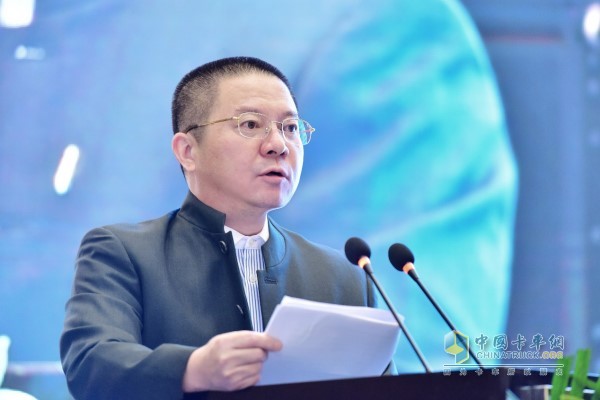 吉利商用車(chē)集團(tuán)總裁周建群