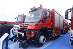 引領(lǐng)消防車發(fā)展 奔馳多類型消防車亮相第十八屆消防展