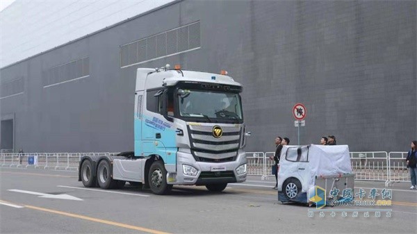 福田汽車歐曼重卡AEBS系統(tǒng)靜止車模測(cè)試環(huán)節(jié)