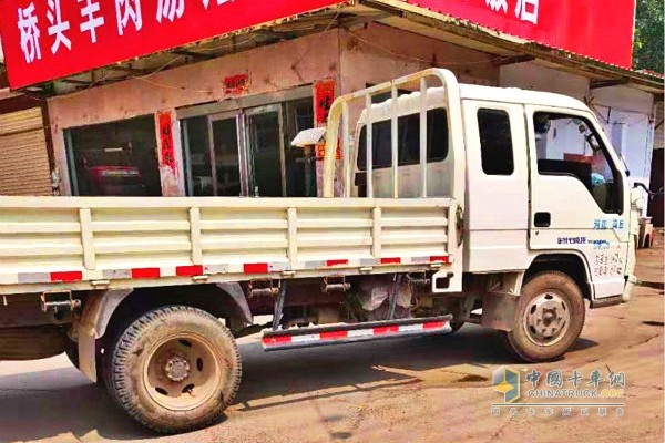 王海南認(rèn)為，時(shí)代小卡之星配置經(jīng)濟(jì)實(shí)惠，通過性好