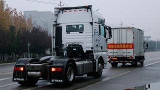 司機(jī)操作PK自動(dòng)駕駛！快重汽II代智能卡車完勝！