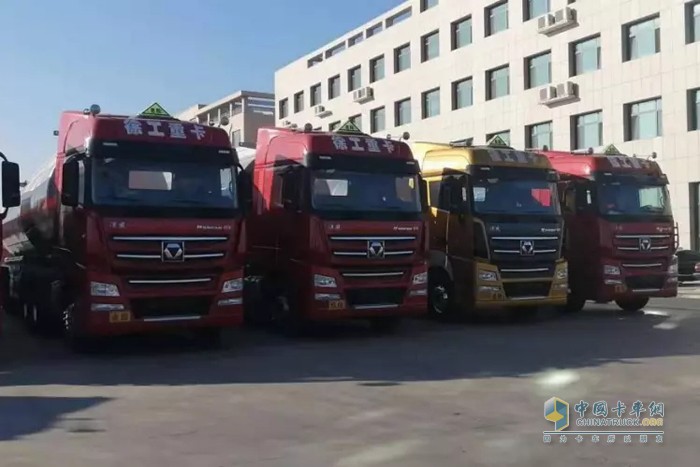 徐工重卡 漢風G9 ?；愤\輸車