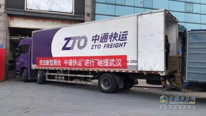 配裝?？祫恿Φ臍W曼重卡助力中通快運馳援武漢
