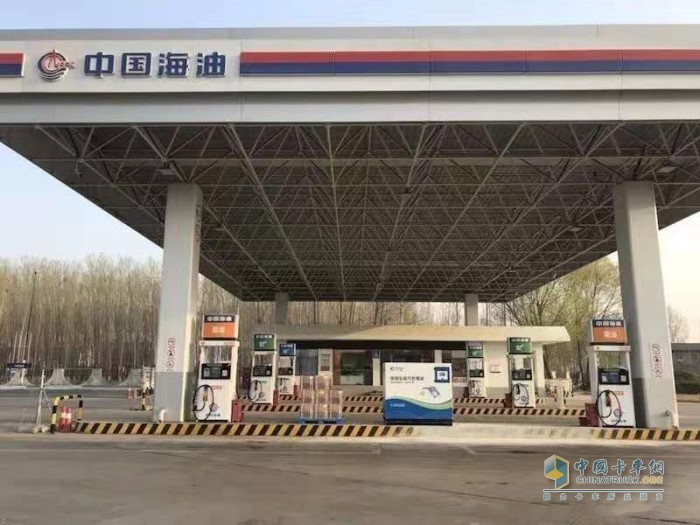 河北中海油攜手可蘭素，在河北高速6個(gè)加油站為抗疫車輛免費(fèi)加注可蘭素車用尿素