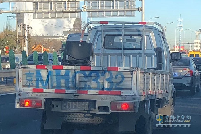 陜西公安交管業(yè)務(wù)實(shí)行網(wǎng)上運(yùn)營  車輛未年檢/駕照超期只提醒不罰