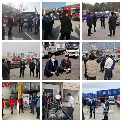 李杰一行人實地走訪各地奧鈴經(jīng)銷商，他們站著或蹲著的姿態(tài)真誠而可貴