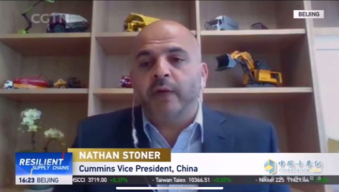 中國區(qū)業(yè)務的康明斯集團副總裁石內森(Nathan Stoner)接受中國國際電視臺(CGTN)采訪