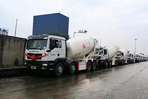 歸來(lái)仍是王者 重汽汕德卡G5攪拌車助力溫州大建設(shè)